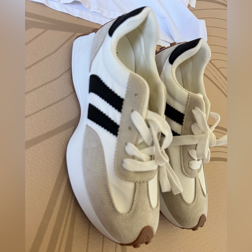 White and Black Women's Athletic Sneakers with Beige Accents